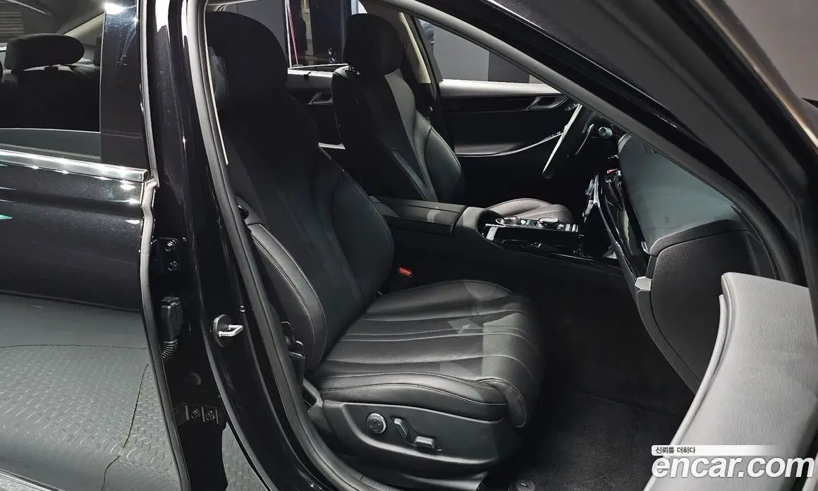 Genesis G80 2023 2.5 автомат (гидро), фото 16 Genesis G80 2023 2.5 автомат (гидро), фото 16