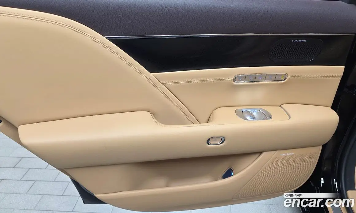 Genesis G90 2024 3.5 автомат (гидро), фото 15 Genesis G90 2024 3.5 автомат (гидро), фото 15