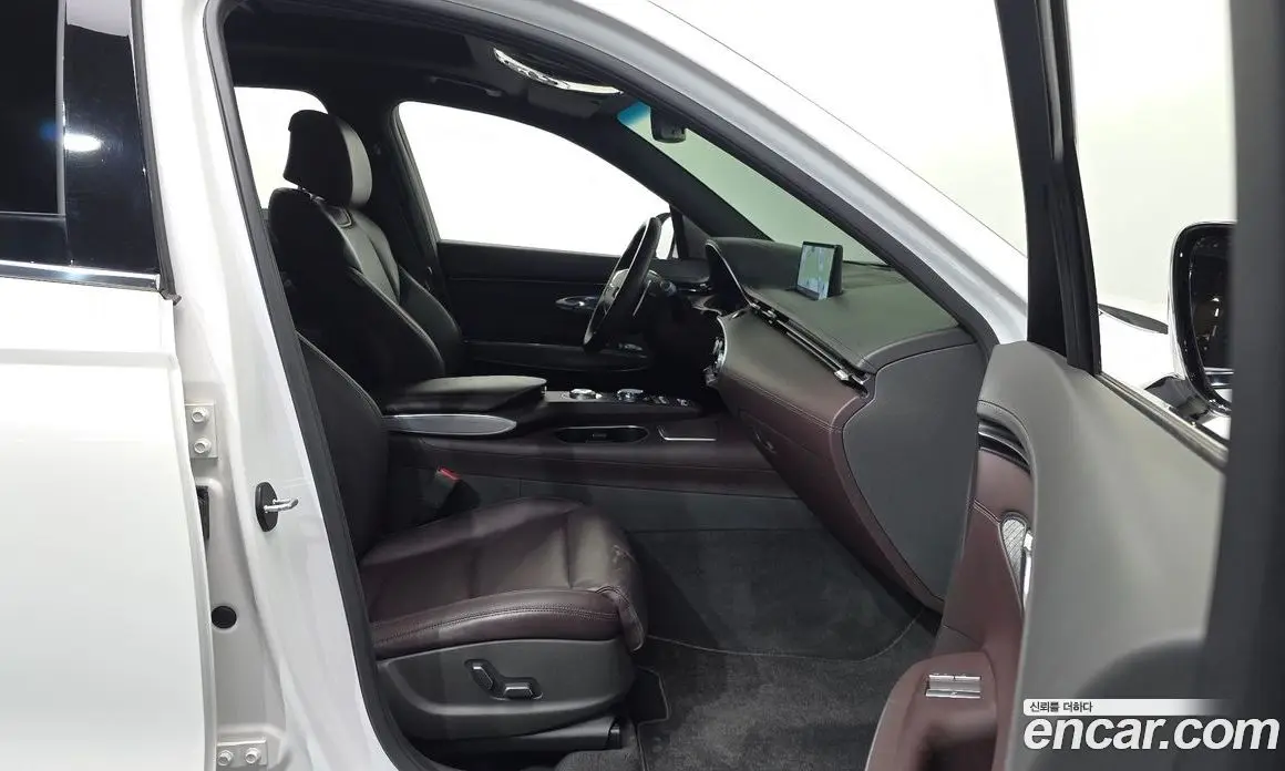 Genesis GV70 2021 2.5 автомат (гидро), фото 11