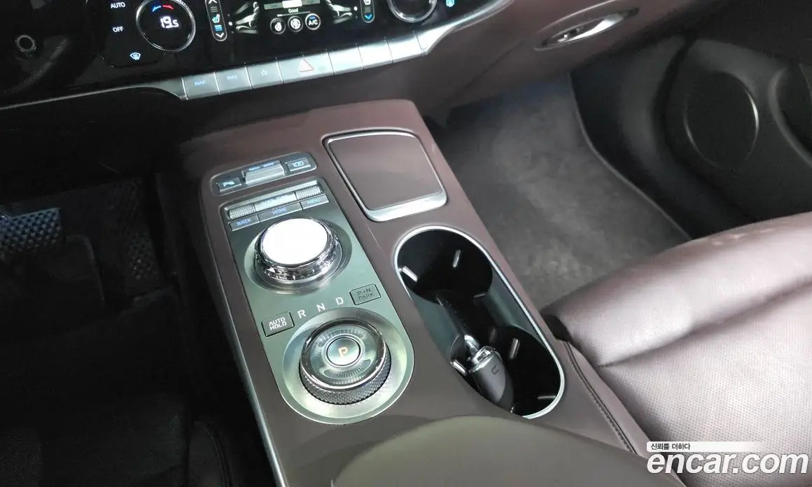 Genesis GV70 2021 2.5 автомат (гидро), фото 9