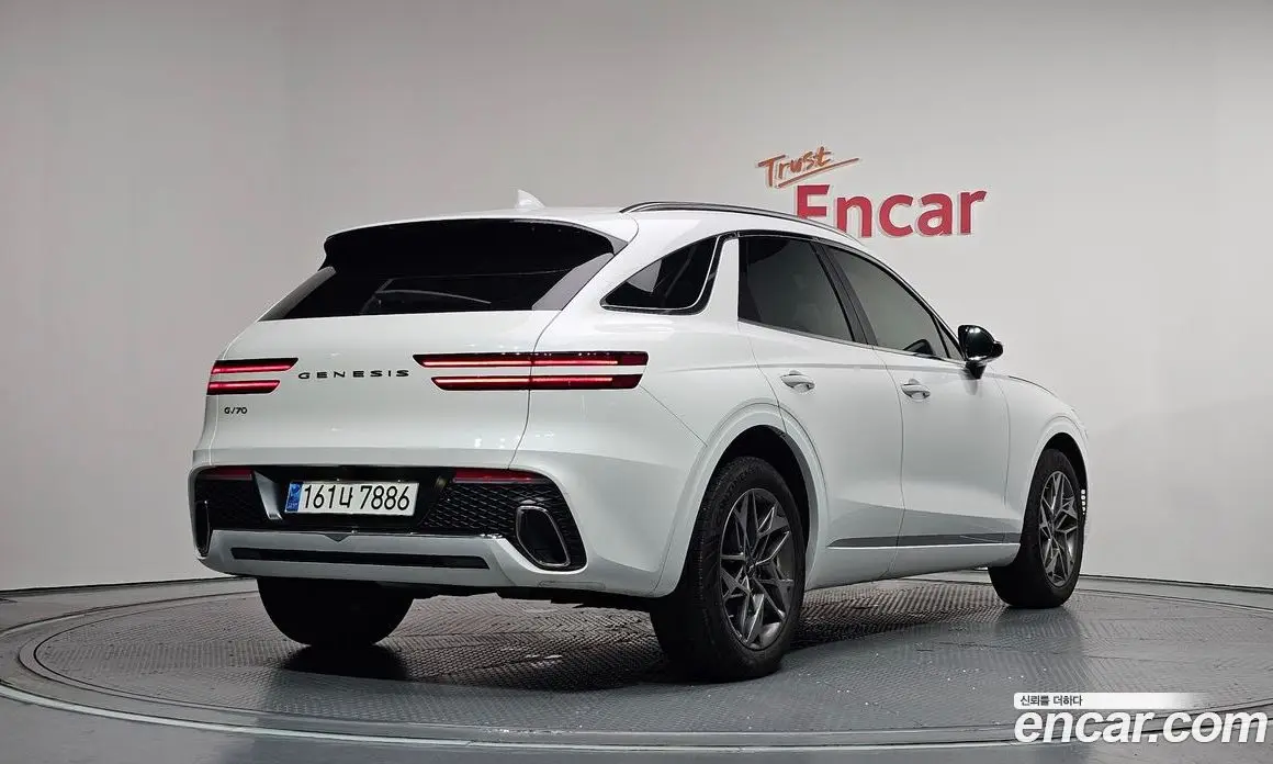 Genesis GV70 2021 2.5 автомат (гидро), фото 2 Genesis GV70 2021 2.5 автомат (гидро), фото 2