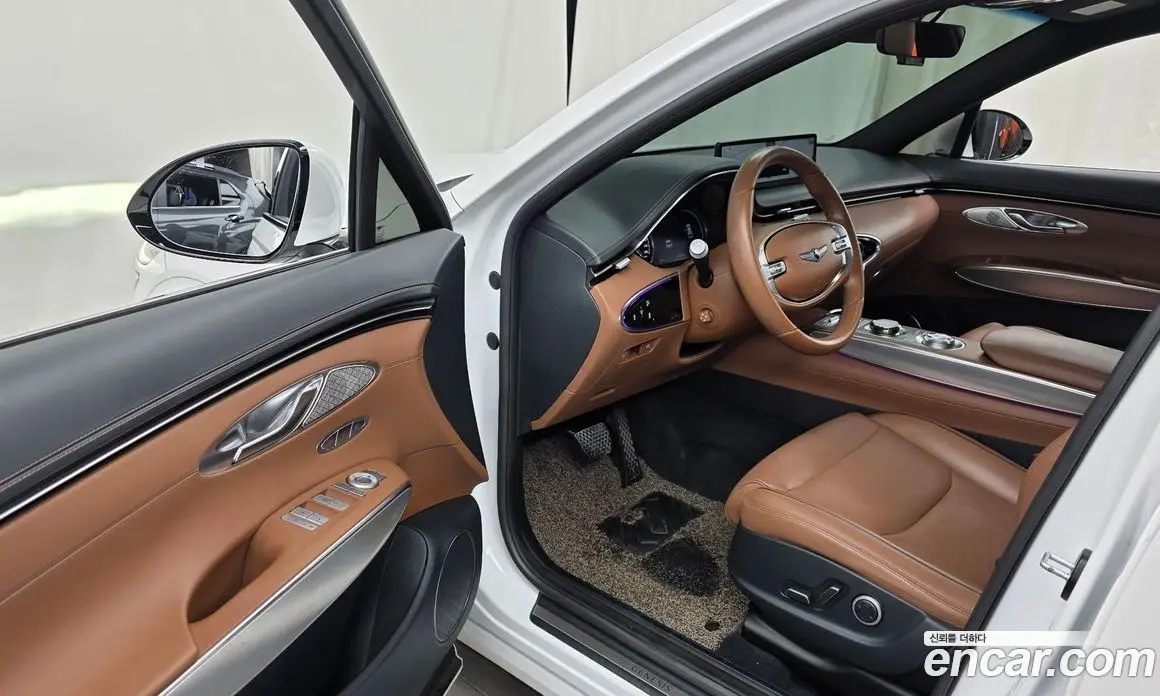 Genesis GV70 2021 2.5 автомат (гидро), фото 13 Genesis GV70 2021 2.5 автомат (гидро), фото 13