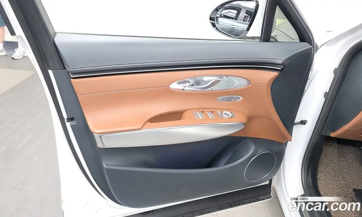 Genesis GV70 2021 2.5 автомат (гидро), фото 14 Genesis GV70 2021 2.5 автомат (гидро), фото 14