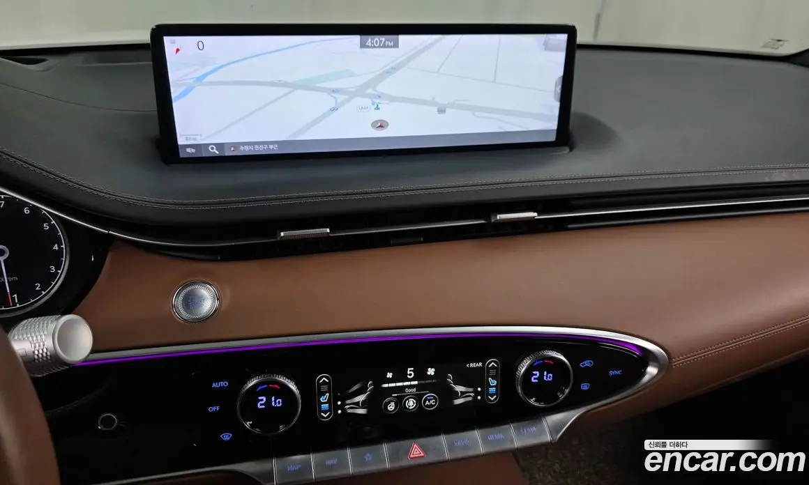 Genesis GV70 2021 2.5 автомат (гидро), фото 19 Genesis GV70 2021 2.5 автомат (гидро), фото 19