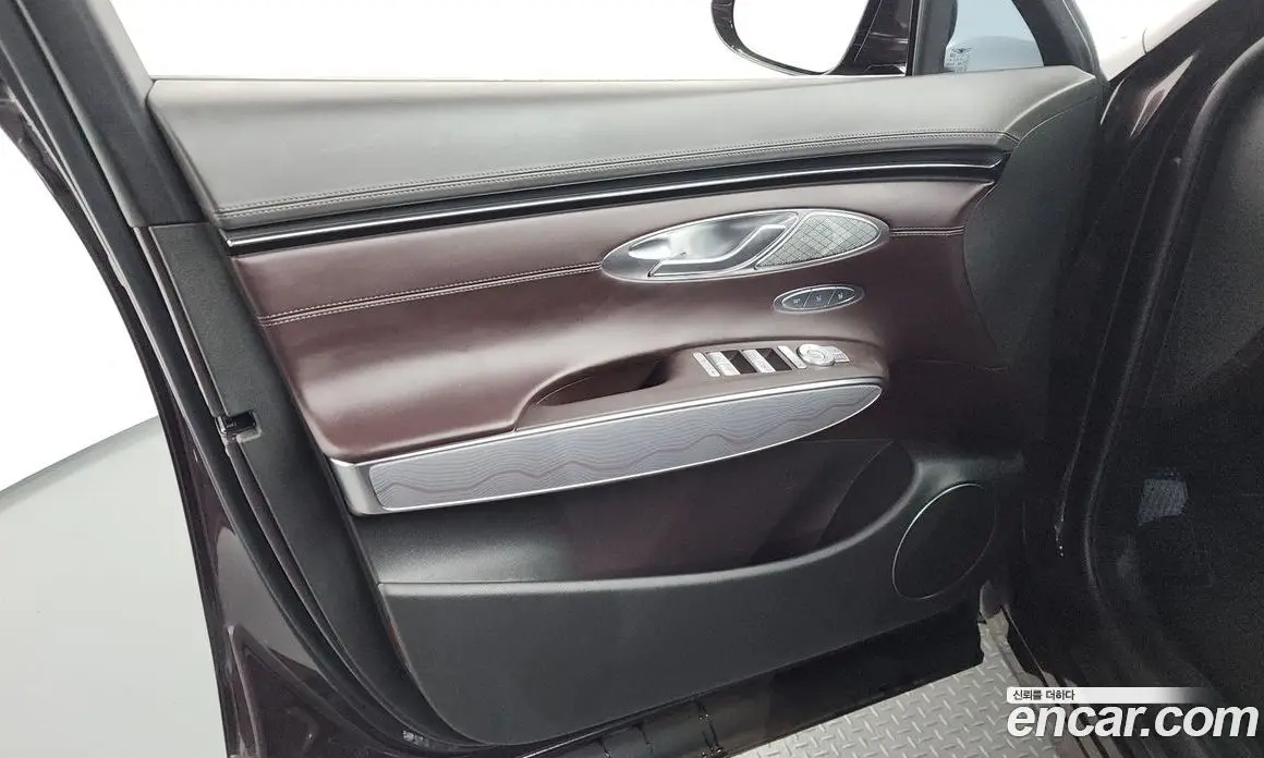 Genesis GV70 2021 2.5 автомат (гидро), фото 14 Genesis GV70 2021 2.5 автомат (гидро), фото 14