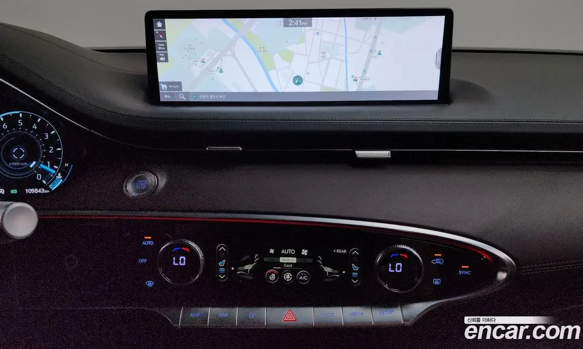 Genesis GV70 2021 2.5 автомат (гидро), фото 18 Genesis GV70 2021 2.5 автомат (гидро), фото 18