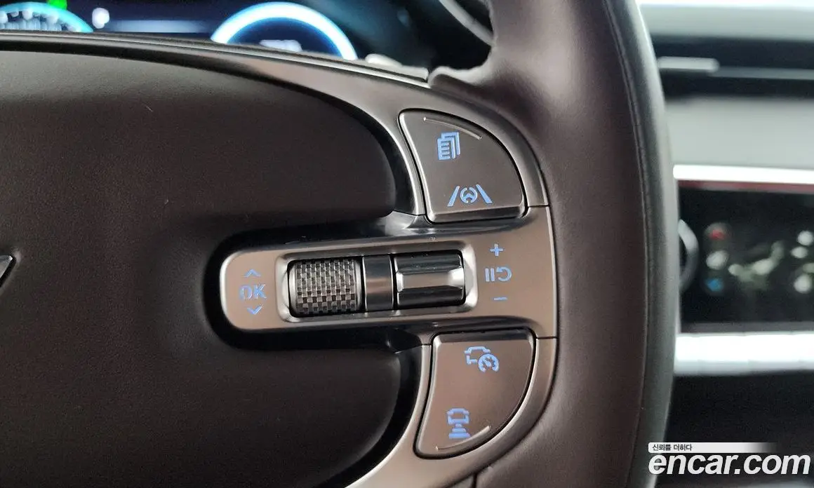 Genesis GV70 2021 2.5 автомат (гидро), фото 22 Genesis GV70 2021 2.5 автомат (гидро), фото 22