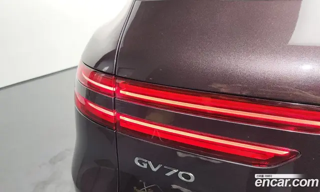 Genesis GV70 2021 2.5 автомат (гидро), миниатюра 9 Genesis GV70 2021 2.5 автомат (гидро), миниатюра 9