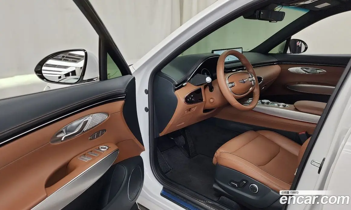 Genesis GV70 2023 2.5 автомат (гидро), фото 13 Genesis GV70 2023 2.5 автомат (гидро), фото 13