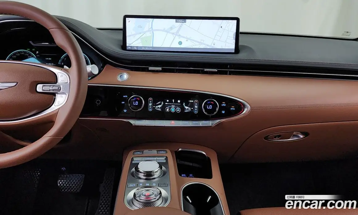 Genesis GV70 2023 2.5 автомат (гидро), фото 20 Genesis GV70 2023 2.5 автомат (гидро), фото 20