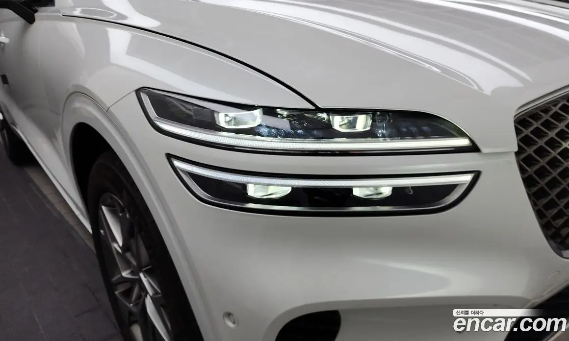 Genesis GV70 2023 2.5 автомат (гидро), фото 8 Genesis GV70 2023 2.5 автомат (гидро), фото 8