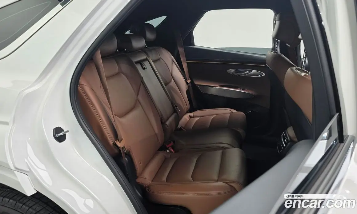 Genesis GV70 2024 2.5 автомат (гидро), фото 16