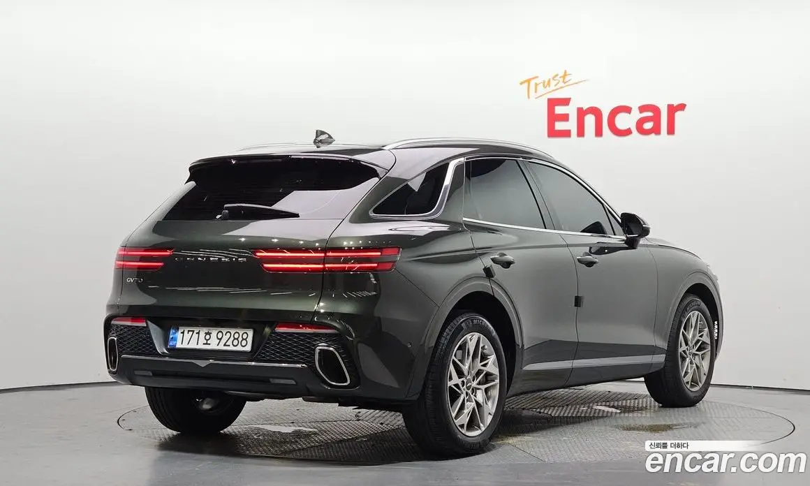 Genesis GV70 2024 2.5 автомат (гидро), фото 1 Genesis GV70 2024 2.5 автомат (гидро), фото 1