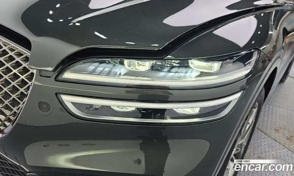 Genesis GV70 2024 2.5 автомат (гидро), фото 7 Genesis GV70 2024 2.5 автомат (гидро), фото 7