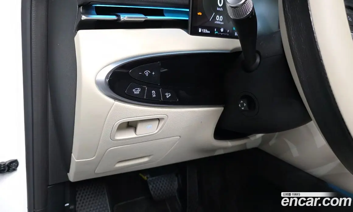 Genesis GV70 2025 2.5 автомат (гидро), фото 14 Genesis GV70 2025 2.5 автомат (гидро), фото 14