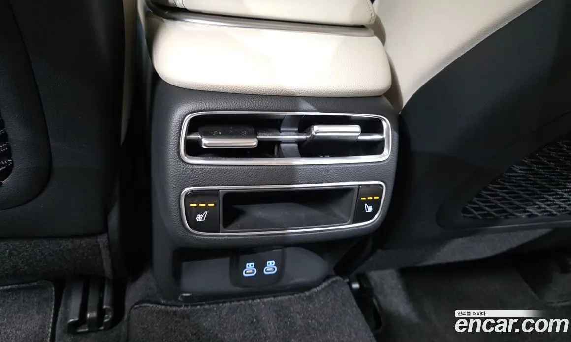 Genesis GV70 2025 2.5 автомат (гидро), фото 19 Genesis GV70 2025 2.5 автомат (гидро), фото 19