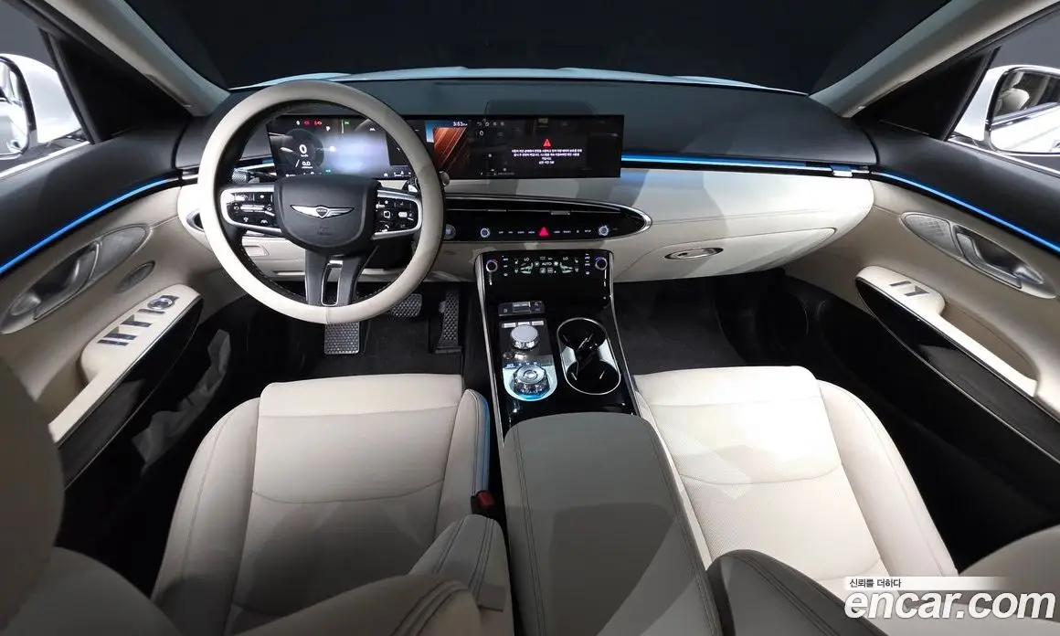 Genesis GV70 2025 2.5 автомат (гидро), фото 7 Genesis GV70 2025 2.5 автомат (гидро), фото 7