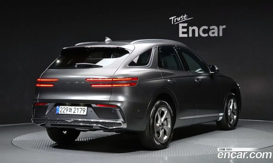 Genesis GV70 2026 2.5 автомат (гидро), фото 2 Genesis GV70 2026 2.5 автомат (гидро), фото 2