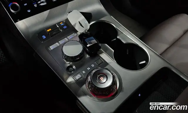 Genesis GV70 2026 2.5 автомат (гидро), миниатюра 12