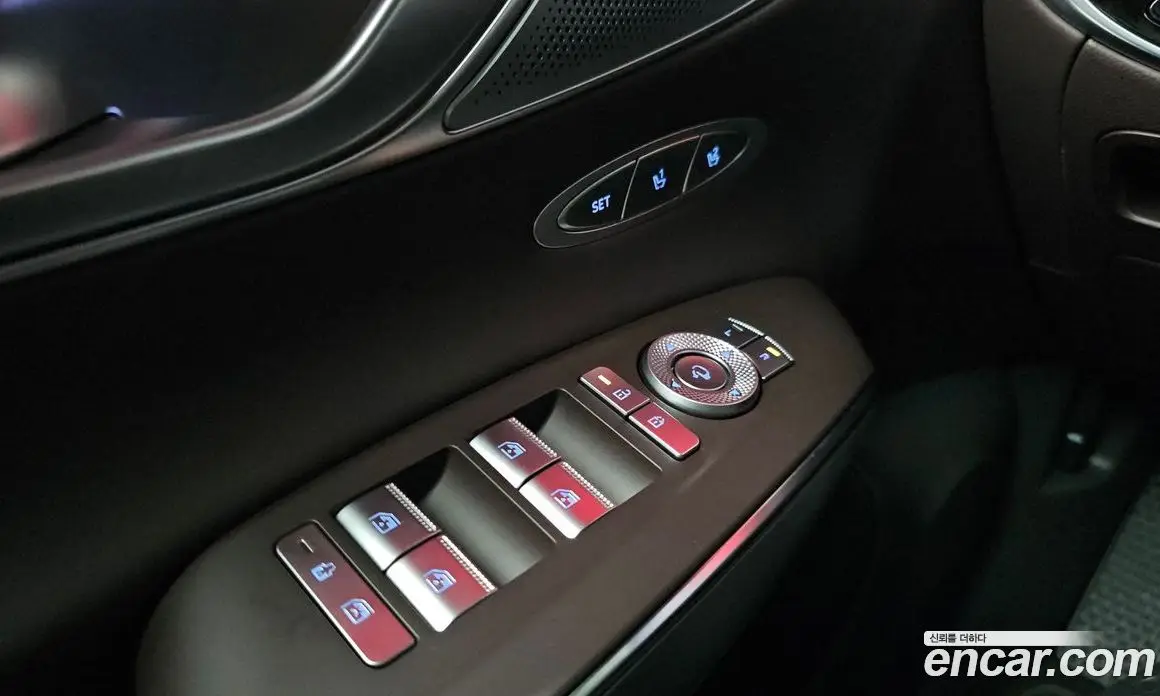 Genesis GV70 2026 2.5 автомат (гидро), фото 32 Genesis GV70 2026 2.5 автомат (гидро), фото 32
