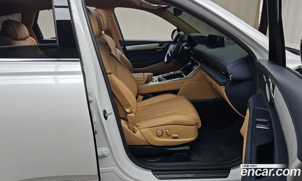Genesis GV80 2023 2.5 автомат (гидро), фото 15 Genesis GV80 2023 2.5 автомат (гидро), фото 15