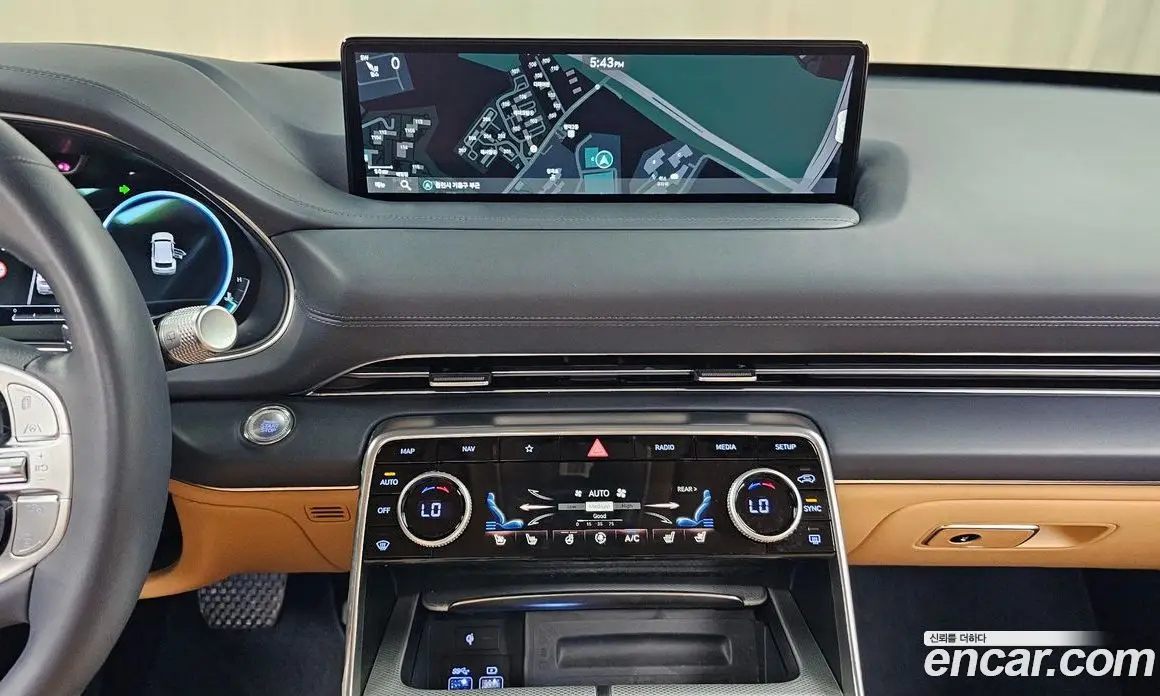Genesis GV80 2023 2.5 автомат (гидро), фото 17 Genesis GV80 2023 2.5 автомат (гидро), фото 17