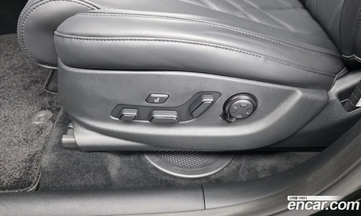 Genesis GV80 2025 2.5 автомат (гидро), фото 31 Genesis GV80 2025 2.5 автомат (гидро), фото 31