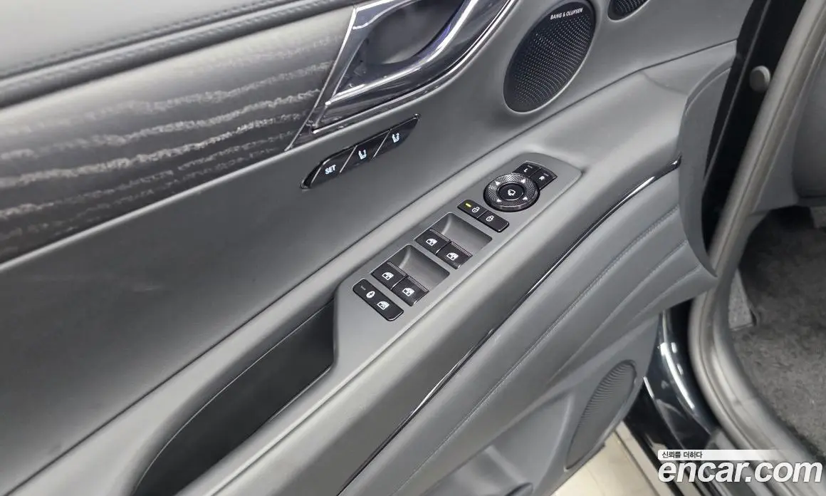 Genesis GV80 2025 2.5 автомат (гидро), фото 35 Genesis GV80 2025 2.5 автомат (гидро), фото 35