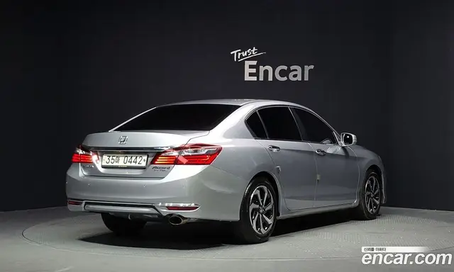 Honda Accord 2015 2.4 автомат (гидро), миниатюра 2 Honda Accord 2015 2.4 автомат (гидро), миниатюра 2
