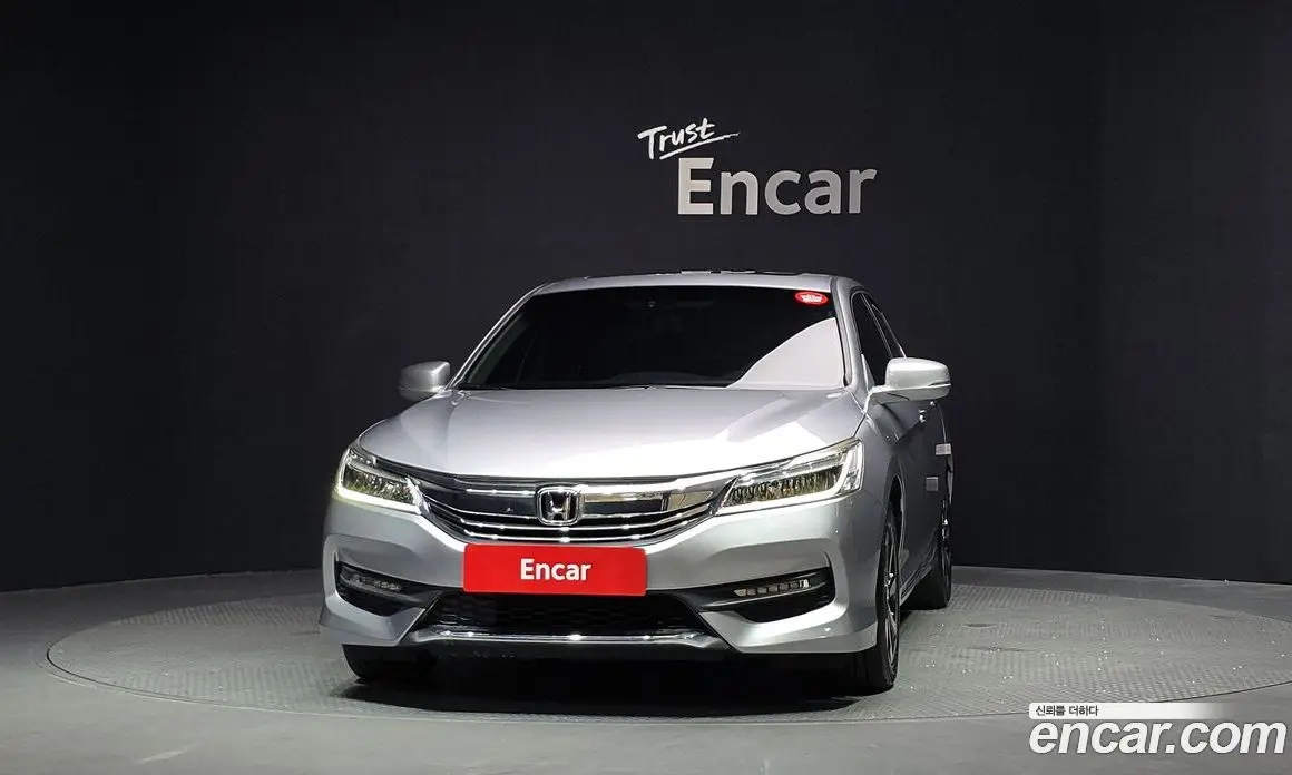 Honda Accord 2015 2.4 автомат (гидро), фото 3 Honda Accord 2015 2.4 автомат (гидро), фото 3