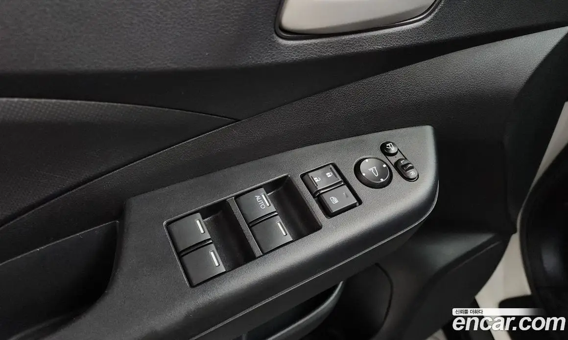 Honda CR-V 2014 2.4 автомат (гидро), фото 16 Honda CR-V 2014 2.4 автомат (гидро), фото 16