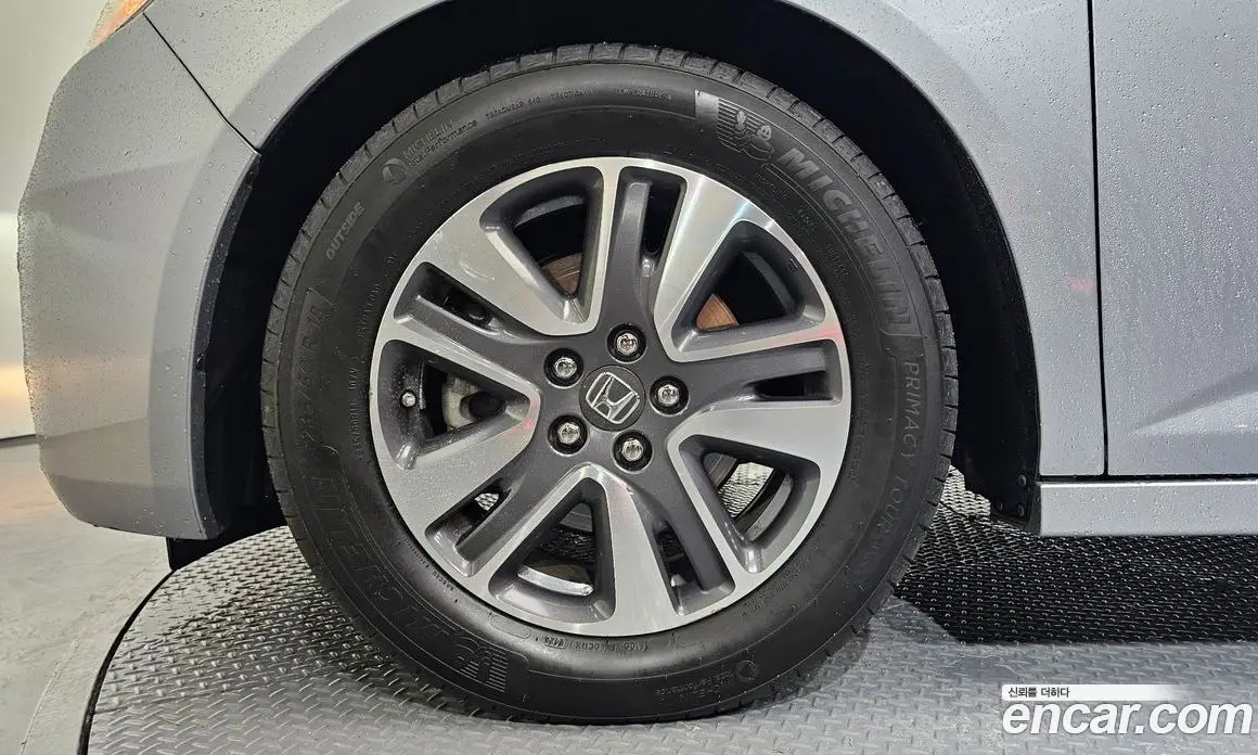 Honda Odyssey 2016 3.5 автомат (гидро), фото 5 Honda Odyssey 2016 3.5 автомат (гидро), фото 5