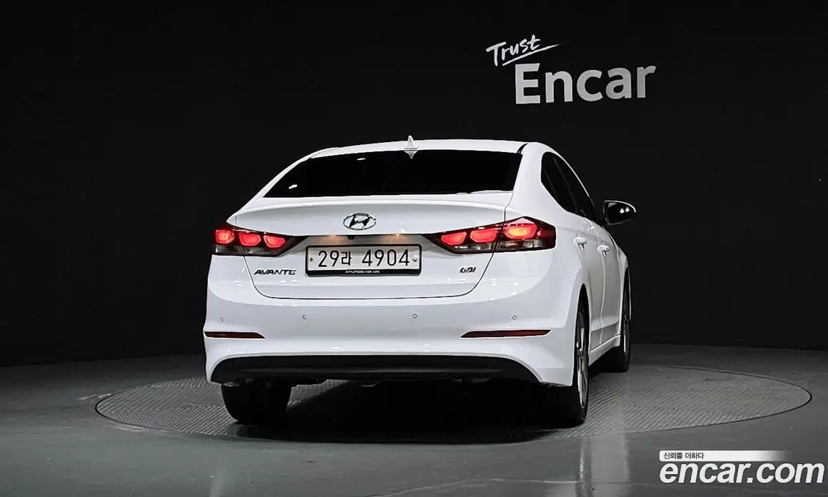 Hyundai Avante 2017 1.6 автомат (гидро), фото 4