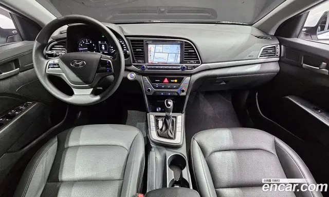 Hyundai Avante 2017 1.6 автомат (гидро), миниатюра 10