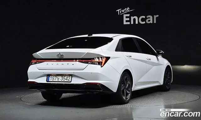 Hyundai Avante 2021 1.6 автомат (гидро), миниатюра 2