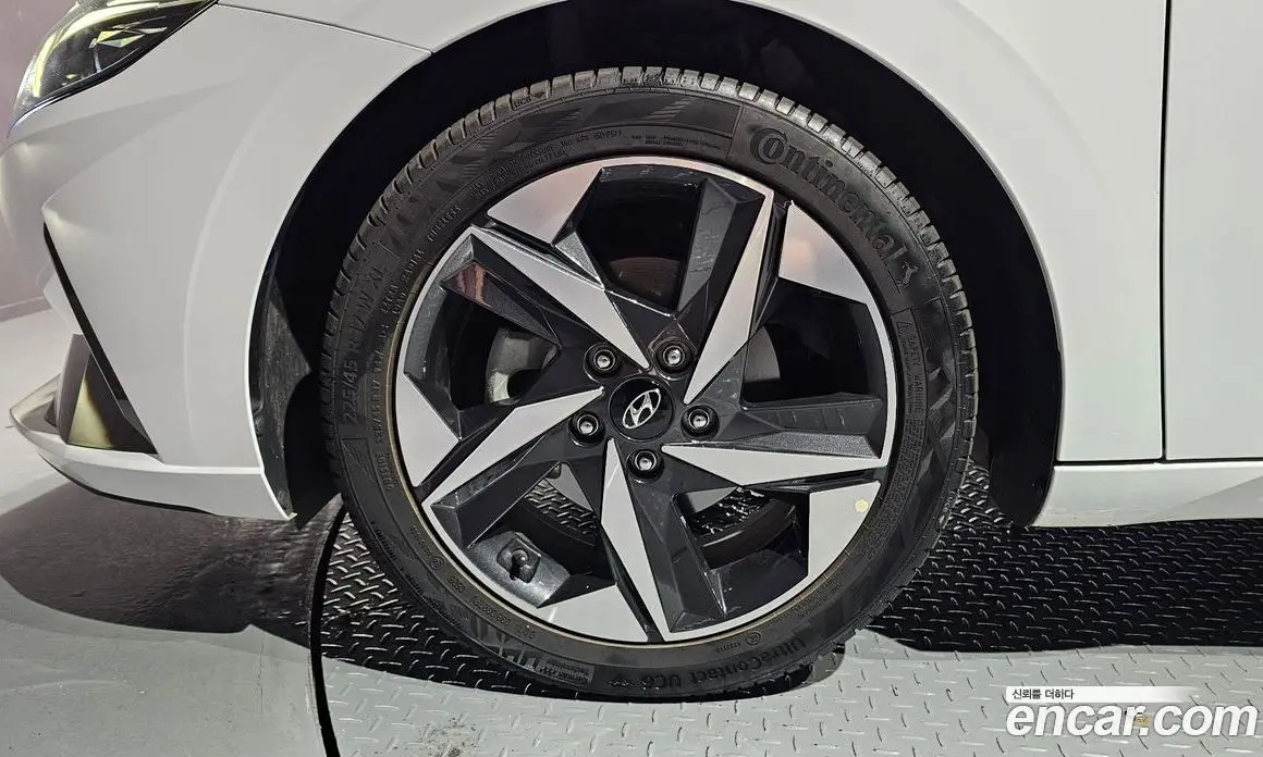 Hyundai Avante 2021 1.6 автомат (гидро), фото 5