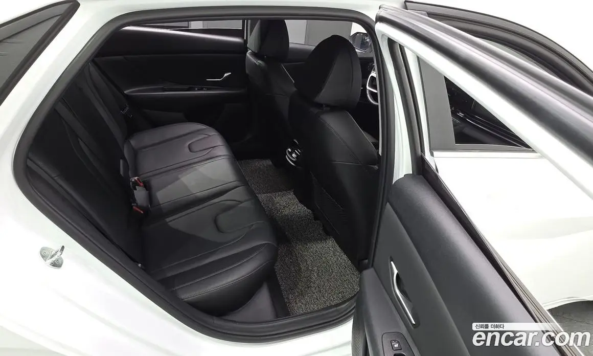 Hyundai Avante 2023 1.6 автомат (гидро), фото 17 Hyundai Avante 2023 1.6 автомат (гидро), фото 17