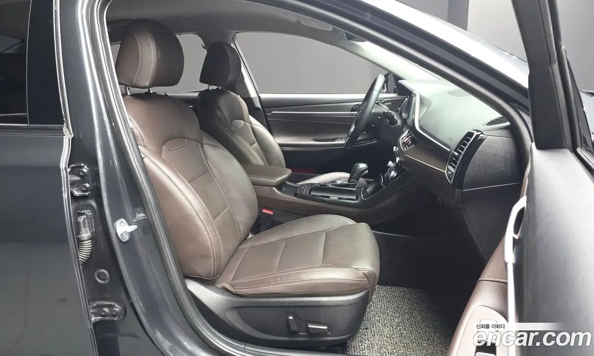 Hyundai Grandeur 2017 2.4 автомат (гидро), фото 16 Hyundai Grandeur 2017 2.4 автомат (гидро), фото 16