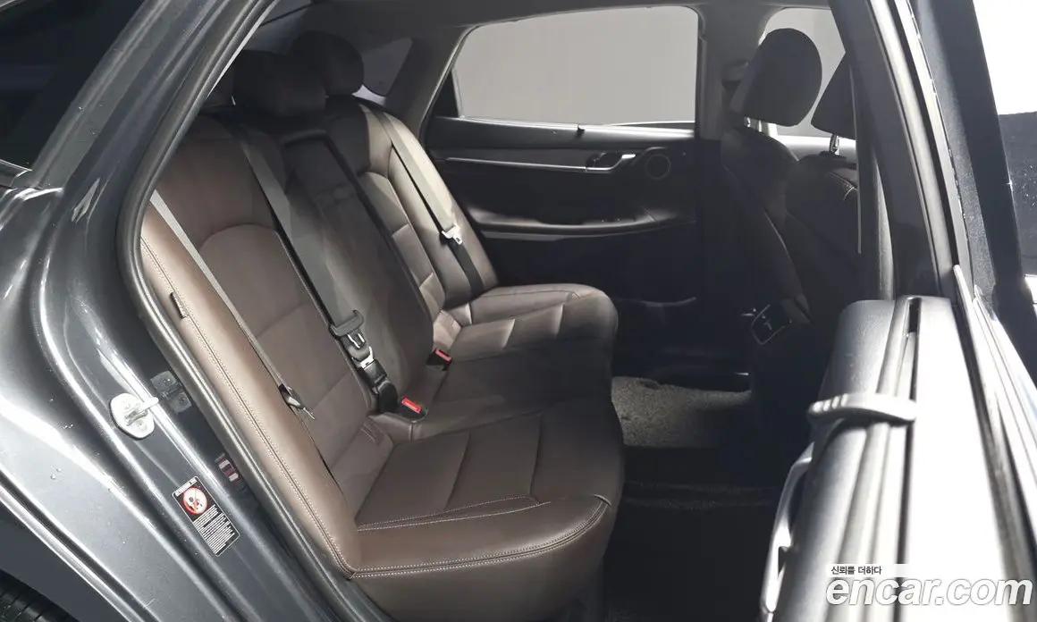 Hyundai Grandeur 2017 2.4 автомат (гидро), фото 17 Hyundai Grandeur 2017 2.4 автомат (гидро), фото 17