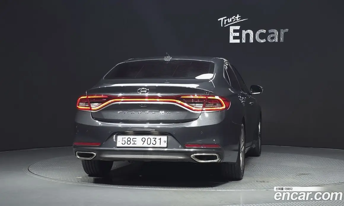 Hyundai Grandeur 2017 2.4 автомат (гидро), фото 4 Hyundai Grandeur 2017 2.4 автомат (гидро), фото 4