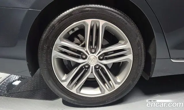 Hyundai Grandeur 2017 2.4 автомат (гидро), миниатюра 5 Hyundai Grandeur 2017 2.4 автомат (гидро), миниатюра 5