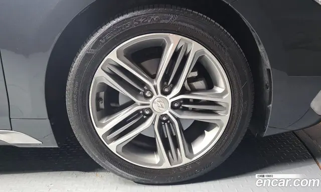 Hyundai Grandeur 2017 2.4 автомат (гидро), миниатюра 7 Hyundai Grandeur 2017 2.4 автомат (гидро), миниатюра 7