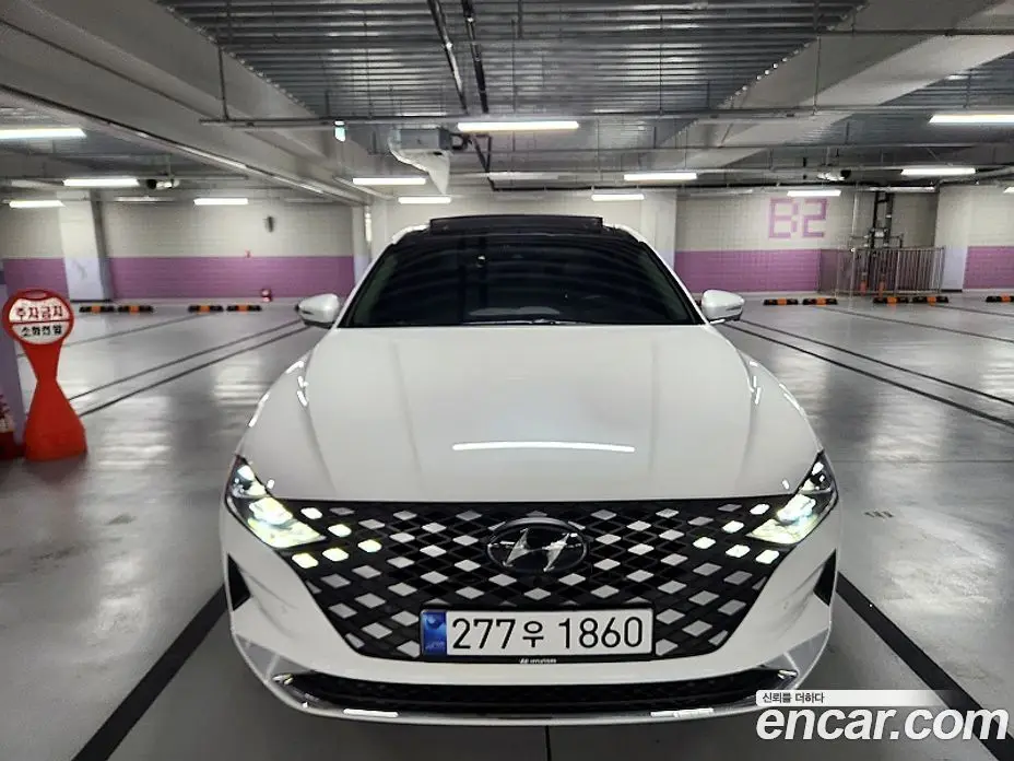 Hyundai Grandeur 2022 2.5 автомат (гидро), фото 2 Hyundai Grandeur 2022 2.5 автомат (гидро), фото 2