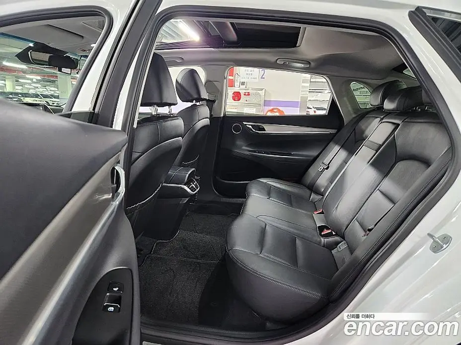 Hyundai Grandeur 2022 2.5 автомат (гидро), фото 8 Hyundai Grandeur 2022 2.5 автомат (гидро), фото 8
