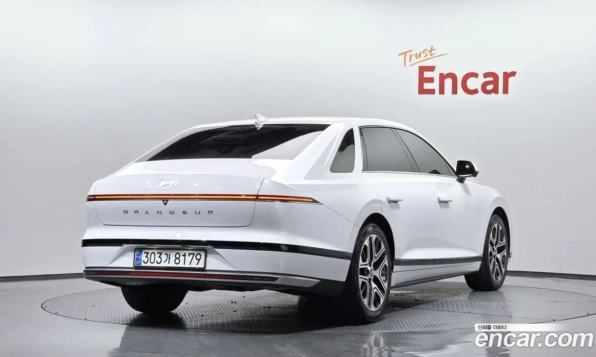 Hyundai Grandeur 2023 1.6 автомат (гидро), фото 1 Hyundai Grandeur 2023 1.6 автомат (гидро), фото 1