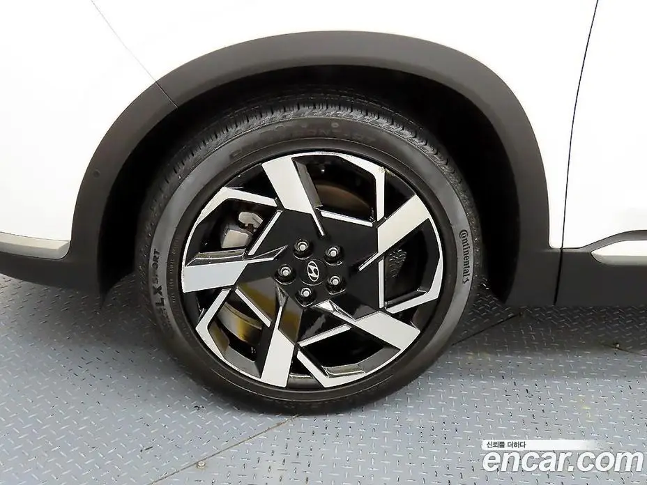 Hyundai Santa Fe 2023 2.5 автомат (гидро), фото 20