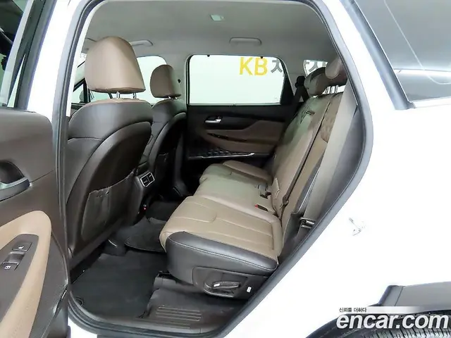 Hyundai Santa Fe 2023 2.5 автомат (гидро), миниатюра 6