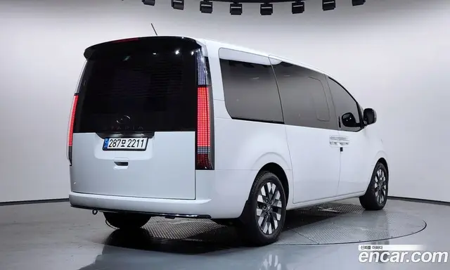 Hyundai Staria 2022 3.5 автомат (гидро), миниатюра 2 Hyundai Staria 2022 3.5 автомат (гидро), миниатюра 2
