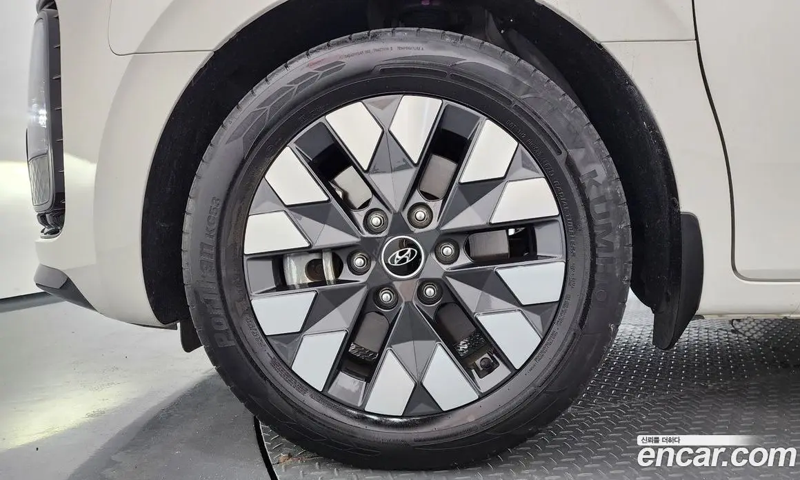 Hyundai Staria 2022 3.5 автомат (гидро), фото 5 Hyundai Staria 2022 3.5 автомат (гидро), фото 5
