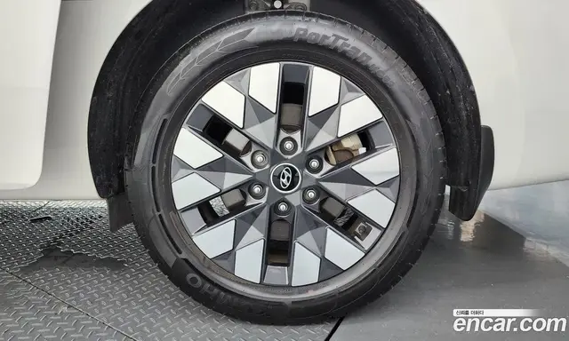 Hyundai Staria 2022 3.5 автомат (гидро), миниатюра 7 Hyundai Staria 2022 3.5 автомат (гидро), миниатюра 7